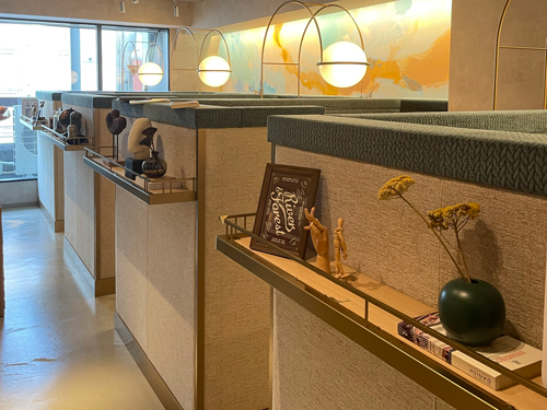 新宿占い館バランガンの内装